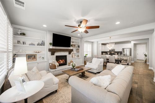 712 Llano Falls Dr, McKinney, TX, 75071-3543 | Card Image