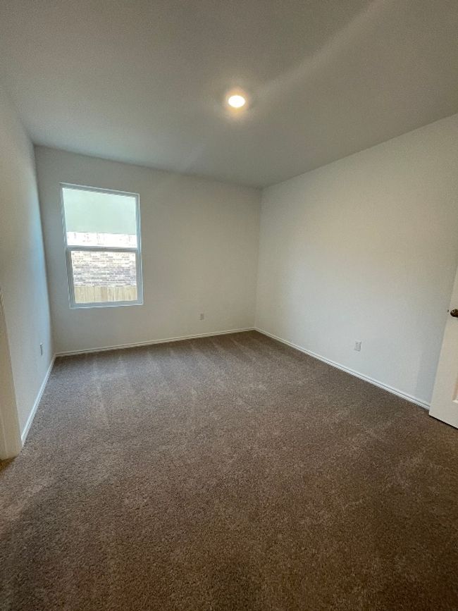 2233 Four Waters Loop, House other with 4 bedrooms, 3 bathrooms and 4 parking in Georgetown TX | Image 9