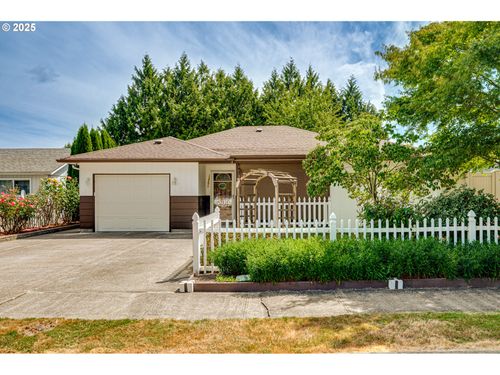 776 34th Ave, Longview, WA, 98632-1925 | Card Image