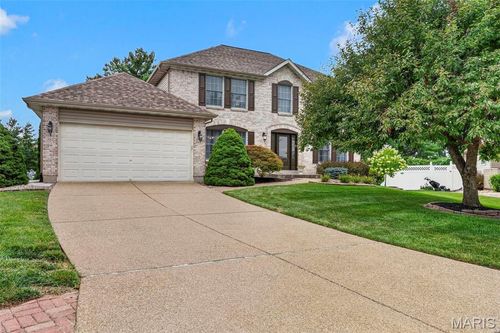 307 Camilla Dr, O Fallon, MO, 63366-4373 | Card Image
