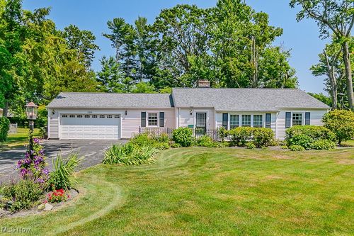 7935 Brentwood Rd, Mentor, OH, 44060-5505 | Card Image