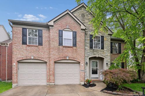 8592 Sunmont Dr, Anderson, OH, 45255-4777 | Card Image