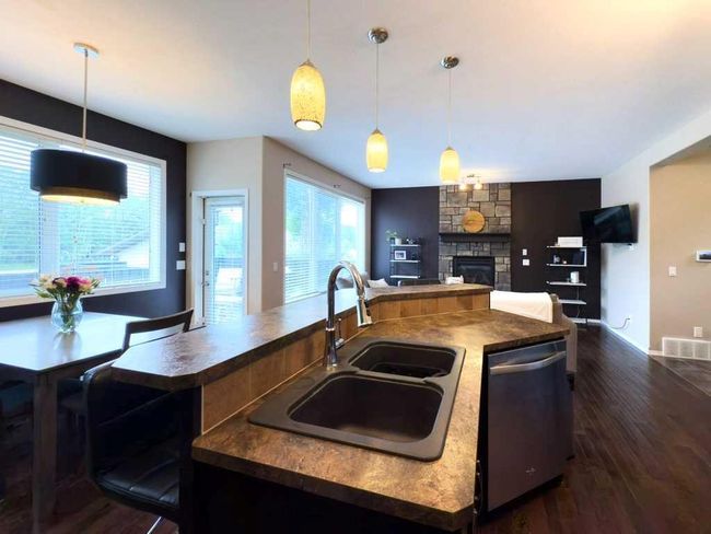 6826 - 59 Street Close, House other with 3 bedrooms, 4 bathrooms and 2 parking in Rocky Mountain House AB | Image 13