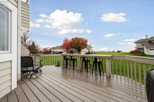 608 Monument Vw, Condo with 2 bedrooms, 3 bathrooms and 1 parking in Marblehead OH | Image 29