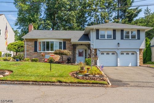 355 Sycamore Dr, Union, NJ, 07083-7821 | Card Image