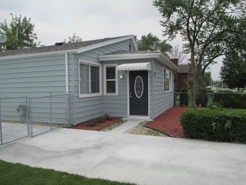 9814 Austin Ave, Oak Lawn, IL, 60453-3628 | Card Image