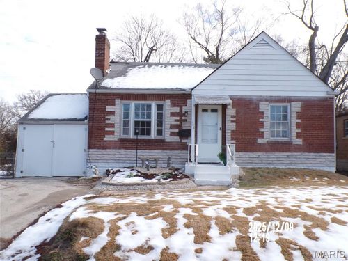 308 Henquin Dr, Saint Louis, MO, 63135-1843 | Card Image