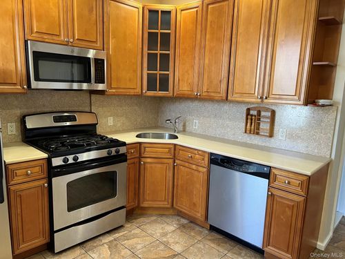 1-95-22 104th Street 104 Street, New York, NY, 11416 | Card Image