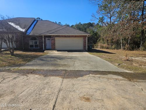 1208 Kapalama Ct, Diamondhead, MS, 39525-4353 | Card Image