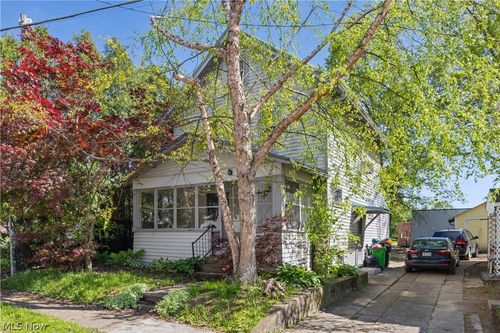 120 Ohio St, Wooster, OH, 44691-4740 | Card Image