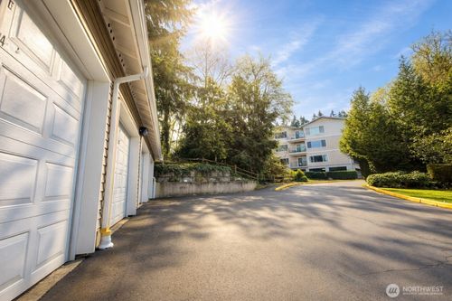 403-15000 Juanita Dr Ne, Kenmore, WA, 98028-4919 | Card Image
