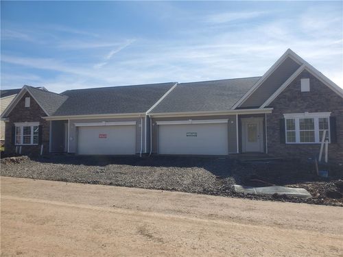 285 Olivia Dr, New Kensington, PA, 15068-2158 | Card Image