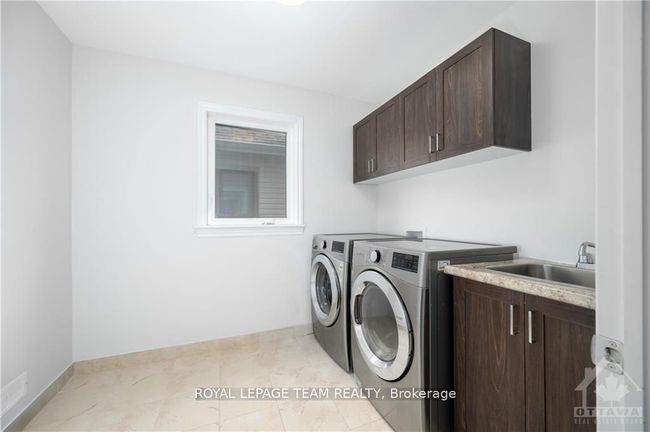 240 Trollius Way, House other with 6 bedrooms, 4 bathrooms and 4 parking in Gloucester ON | Image 21