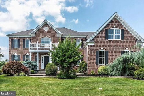 2151 Ferncroft Ln, CHESTER SPRINGS, PA, 19425-3847 | Card Image