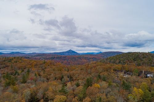 15 Little Creek Rd, Highlands, NC, 28741 | Card Image