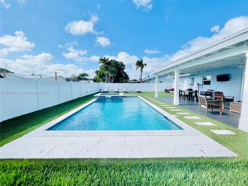 18962 Sw 94th Ave, Cutler Bay, FL, 33157-7958 | Card Image