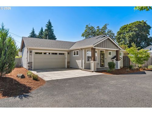 445 Hunsaker Ln, Eugene, OR, 97404-2417 | Card Image