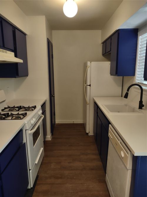 a-5405 Brompton Cir, Austin, TX, 78745-3007 | Card Image