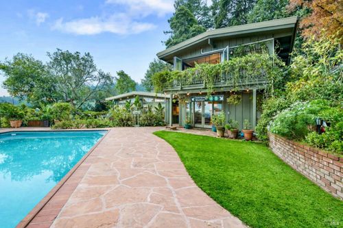 223 Evergreen Drive, Kentfield, CA, 94904 | Card Image