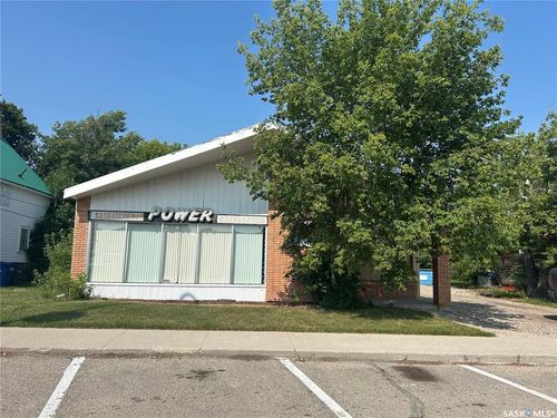 812 Desmond St, Grenfell, SK, S0G2B0 | Card Image