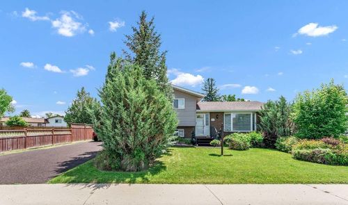 95 Rossdale Way Se, Medicine Hat, AB, T1B1X5 | Card Image
