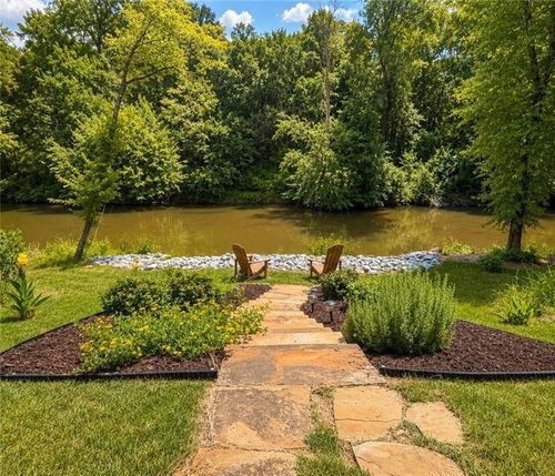 105 Chase Ln, Forsyth, GA, 31029-4860 | Card Image