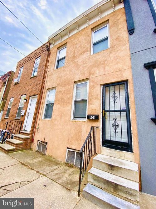 706 Dudley St, PHILADELPHIA, PA, 19148-2424 | Card Image