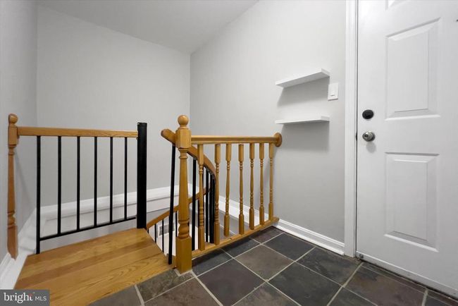 APT-10 - 1100 Quaker Hill Dr, Condo with 2 bedrooms, 1 bathrooms and null parking in ALEXANDRIA VA | Image 5