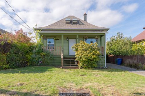 121 Harvey St, Nanaimo, BC, V9R3W5 | Card Image