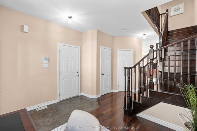 18 - 7 Atessa Dr, Condo with 3 bedrooms, 3 bathrooms and 1 parking in Hamilton ON | Image 7