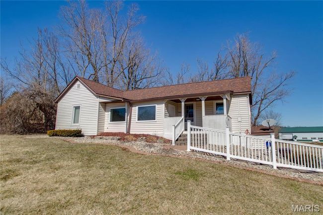 2445 Seiler Rd, House other with 3 bedrooms, 5 bathrooms and 2 parking in Alton IL | Image 78