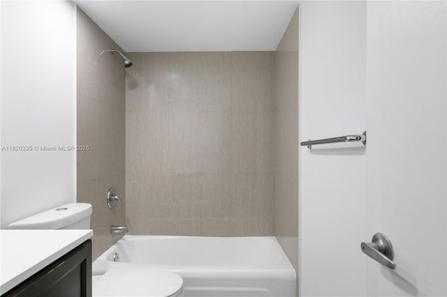 APT-737 - 3001 S Ocean Dr, Condo with 1 bedrooms, 1 bathrooms and null parking in Hollywood FL | Image 16