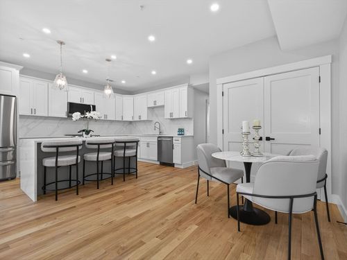 203-60 Stanley St, Boston, MA, 02125-2459 | Card Image