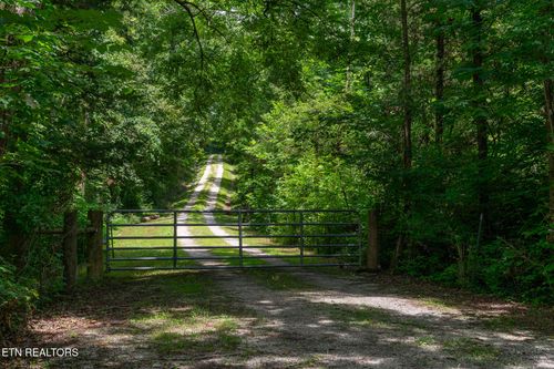 9050 Freeland Rd, Corryton, TN, 37721 | Card Image