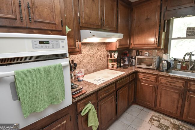 105 Jewel Dr, House other with 4 bedrooms, 2 bathrooms and null parking in Griffin GA | Image 8