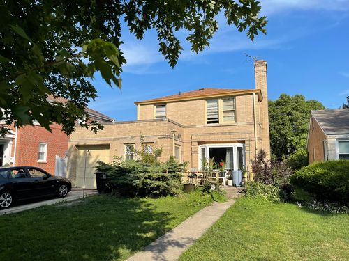 6131 N Leader Ave, Chicago, IL, 60646-4805 | Card Image