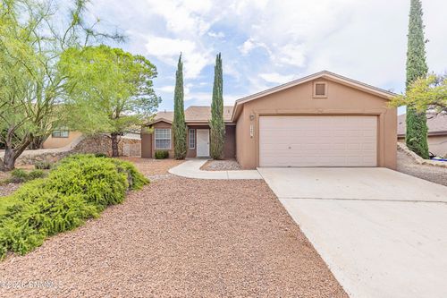 3407 Chimney Rock Rd, Las Cruces, NM, 88011-3604 | Card Image