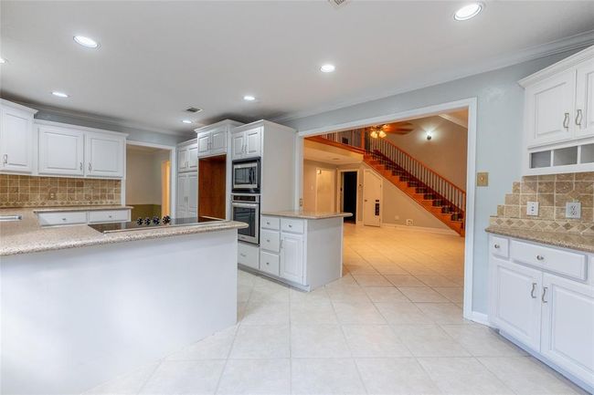 Kitchen | Image 18