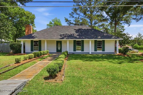 104 Lake Dockery Dr, Byram, MS, 39272-9785 | Card Image