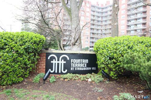 221-71 Strawberry Hill Avenue, Stamford, CT, 06902 | Card Image