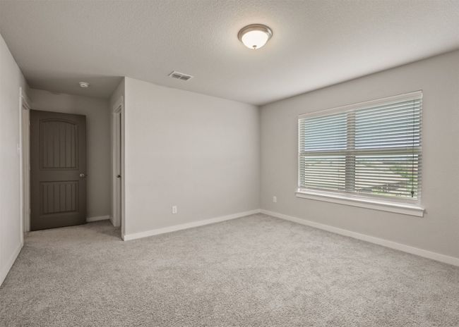 Upstairs bedroom 2 | Image 32
