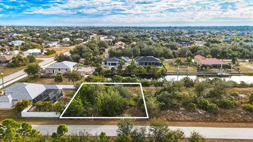 9484 Nastrand Cir, PORT CHARLOTTE, FL, 33981-4028 | Card Image