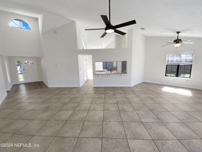 8040 Kilwinning Lane, House other with 3 bedrooms, 2 bathrooms and null parking in Jacksonville FL | Image 9