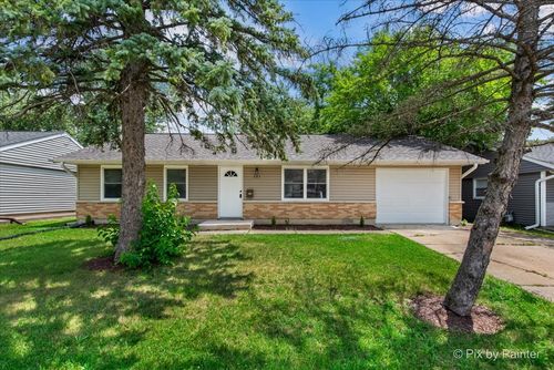 203 Villa Rd, Streamwood, IL, 60107-1743 | Card Image