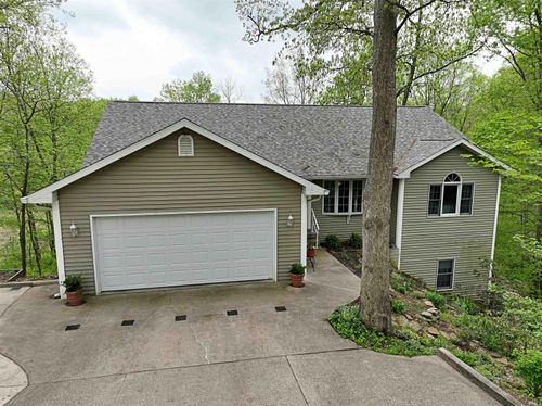 1196 Bellgrade Dr, Loogootee, IN, 47553-4601 | Card Image