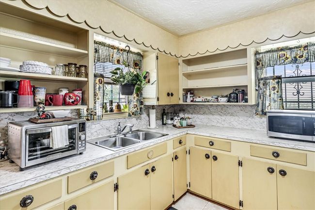 1032 Illinois St, House other with 3 bedrooms, 1 bathrooms and 6 parking in Robstown TX | Image 9
