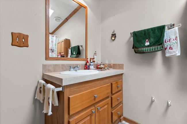 11199 Shady Grove Ct, House other with 3 bedrooms, 3 bathrooms and null parking in South Lyon MI | Image 16