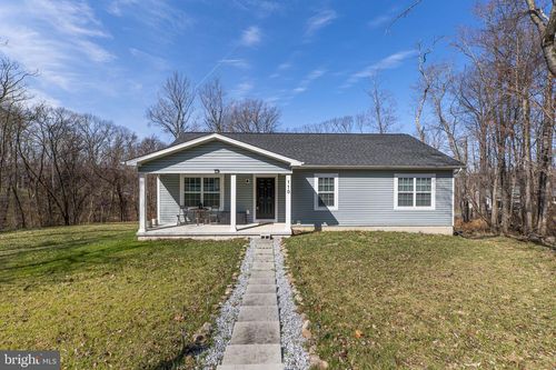 110 Chrissys Cir, Harpers Ferry, WV, 25425-4647 | Card Image