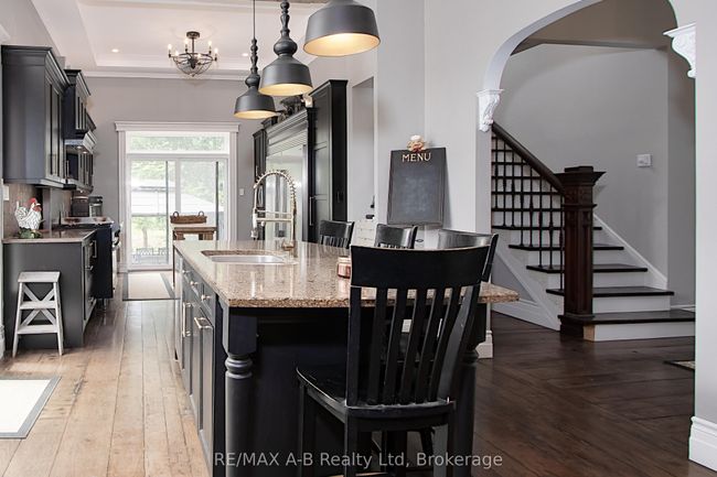 12096 Gale Rd, House other with 5 bedrooms, 4 bathrooms and 10 parking in Middlesex Centre ON | Image 10