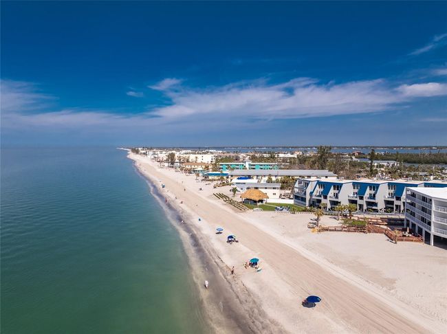 UNIT-2B - 2375 N Beach Rd, Condo with 2 bedrooms, 1 bathrooms and null parking in Englewood FL | Image 5